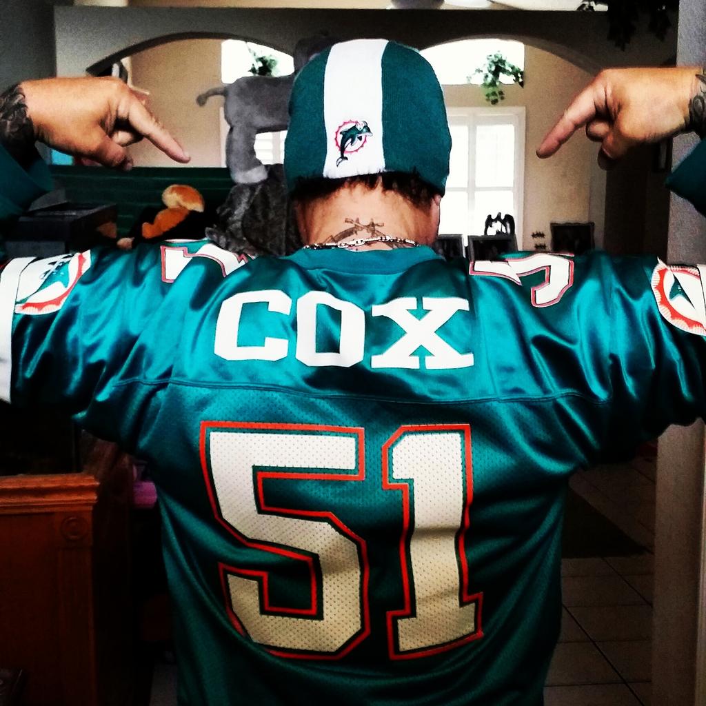 GabeHarling's tweet photo. REPPIN MY BRIAN COX THROWBACK JERSEY ! 
#NFL #GoDolphins #PhinsUP #MiamiDolphins #SouthBeach http://t.co/zVMOBInOve