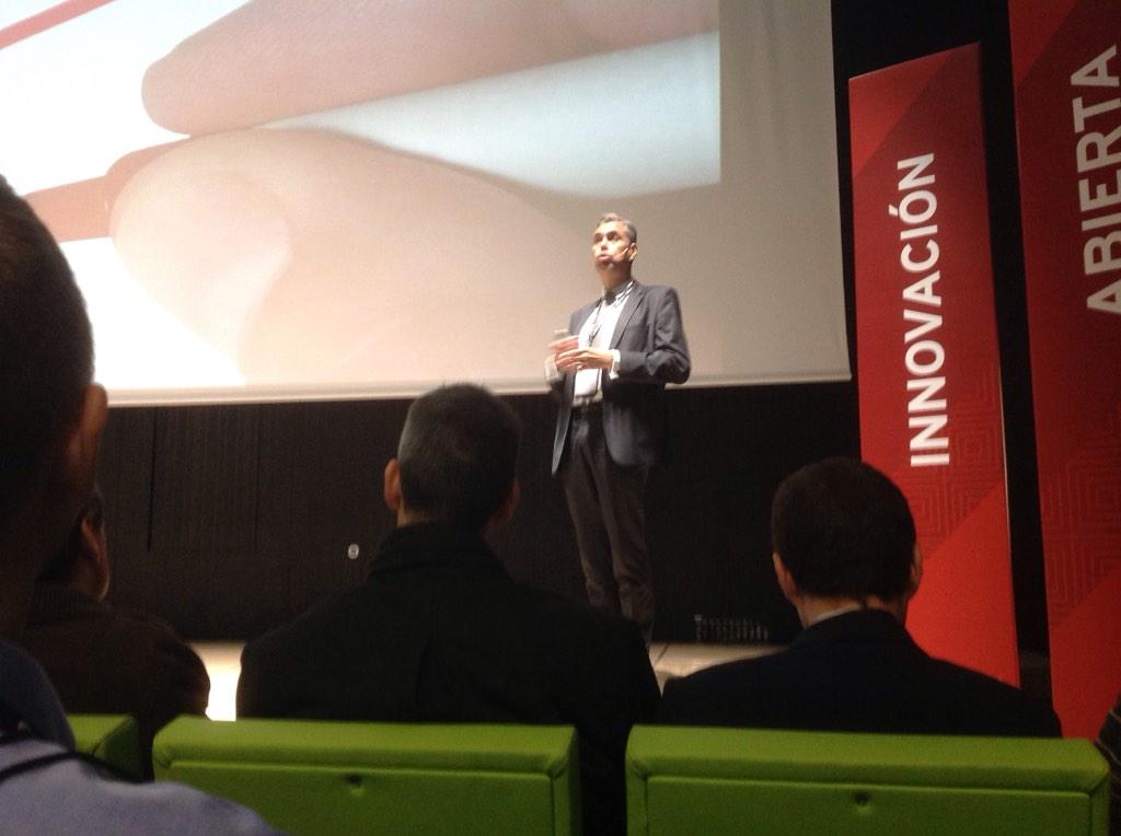 Kepa_Munoz's tweet image. Empieza @edans en #Librecon2014