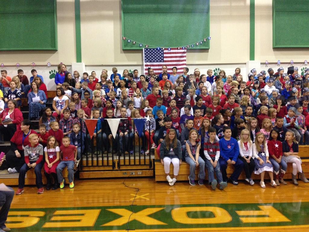 MsMulkey3's tweet photo. Waiting on our Veteran's Day program to start! #3rdand4thgrade #cmisdtweet http://t.co/m23X3OCLAf