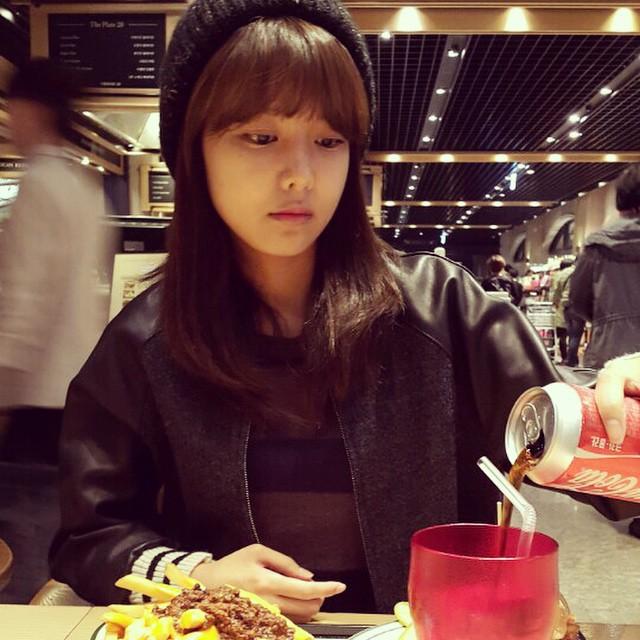 [OTHER][15-02-2014]SooYong tạo tài khoản Instagram và Weibo + Selca mới của cô - Page 4 B2KBRdKCAAEc8QS
