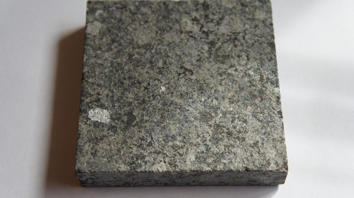 7RaveStone's tweet photo. #AshBlack #Granite #Tiles - #FlamedBrushed - Romancing with #naturalstone http://t.co/jQ61I1p9mQ