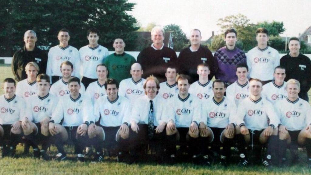 @Pagham_FC @PaghamFCNews any old photos you can post, for all the old has beens, who have fond memories. #PTID