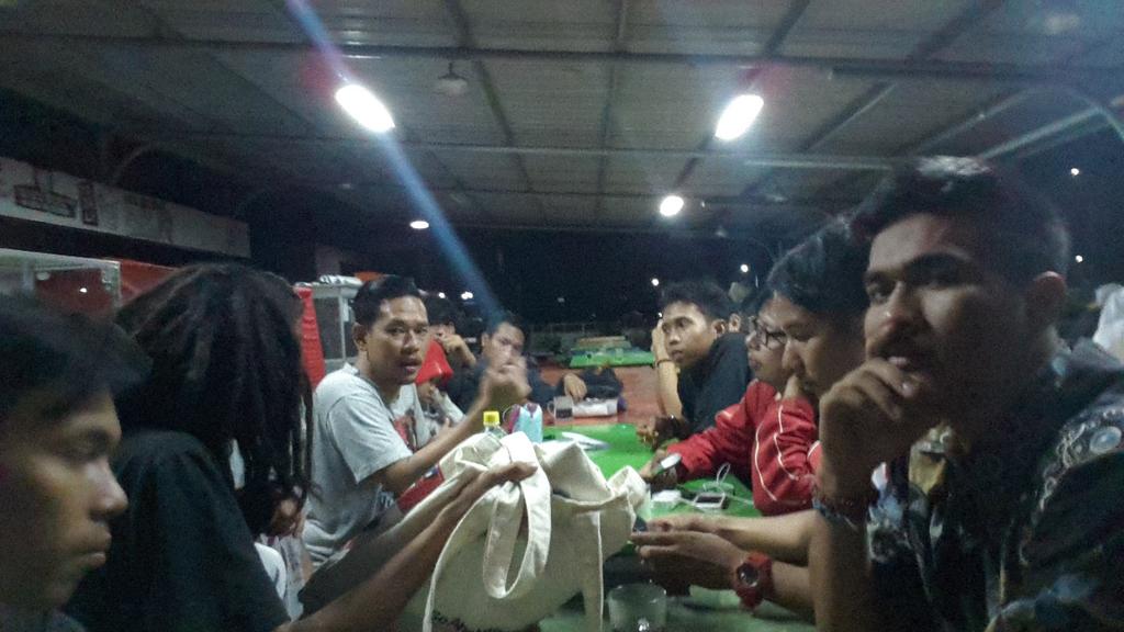 XWASI's tweet photo. Kumpulnya yg beginian yg di sukai x-wasi #survive #goaheadpeople #24hcac @24hcac http://t.co/p0y9Bpyudf