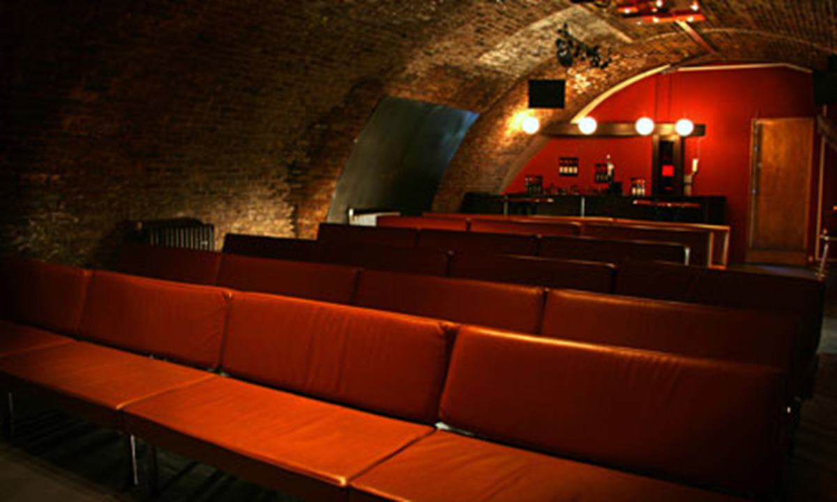 Shout-out to <a href="/WhirledCinema/">Whirled Cinema</a> - this fantastic venue replied to an enquiry in under 20 minutes! bit.ly/1pMhj7Y