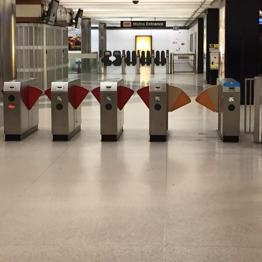 toastedpudding's tweet photo. Where's everyone at? They're missing #partybart http://t.co/vCwOyvGS3u