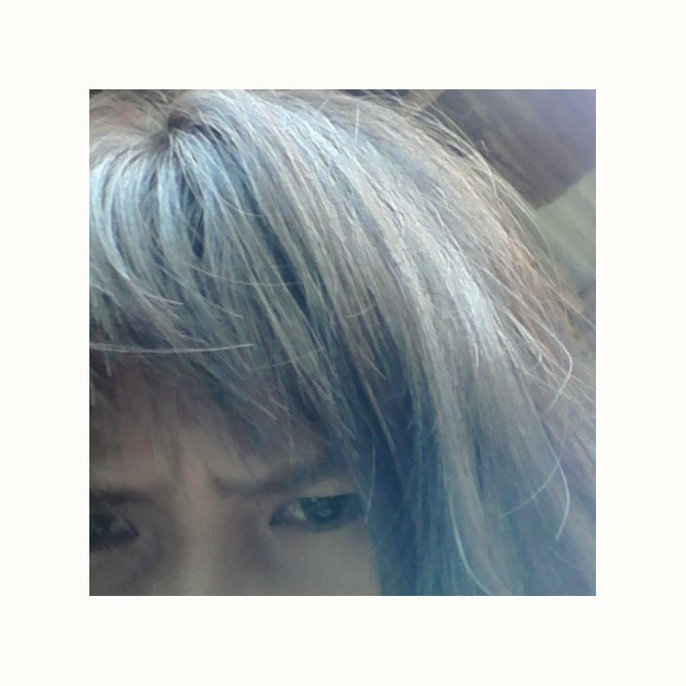 CuttoZ's tweet photo. อยากจะร้องไห้...........
อะไรก้พังลง "แม้แต่ .รัก " คิดมากจริงๆน้ะ http://t.co/FM63VMipFW