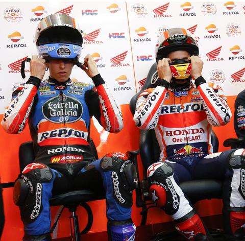 MarcMarquezFaan's tweet photo. #ValenciaTest http://t.co/djrW6cfPyO
