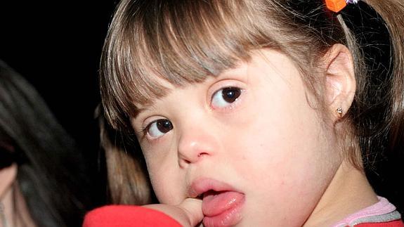 hoyextremadura's tweet photo. Una campaña pide a Disney que su próxima 'princesa' tenga síndrome de Down http://t.co/rcAwqUZwfO vía @hoyextremadura http://t.co/RTKMZIYM6p