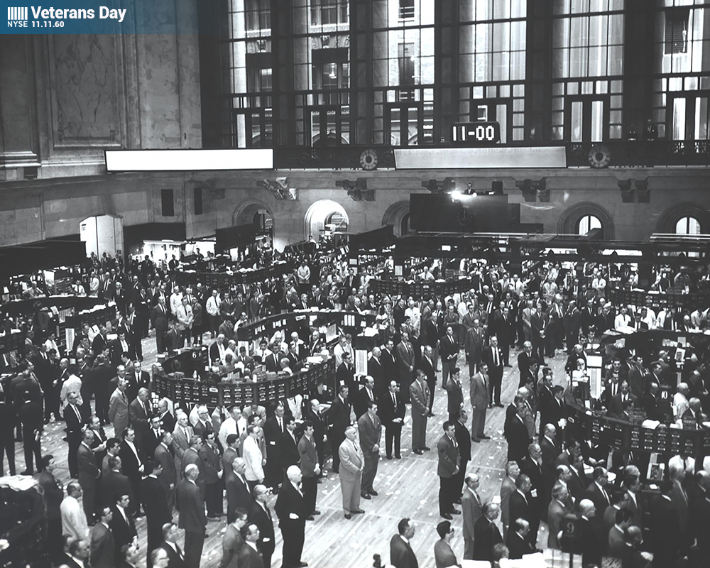 NYSE 🏛 on Twitter: "Brokers and clerks on the NYSE trading floor standing  in silence during the Veterans Day observance in 1960 #ThankYou  http://t.co/hOwHAG5KEv" / Twitter