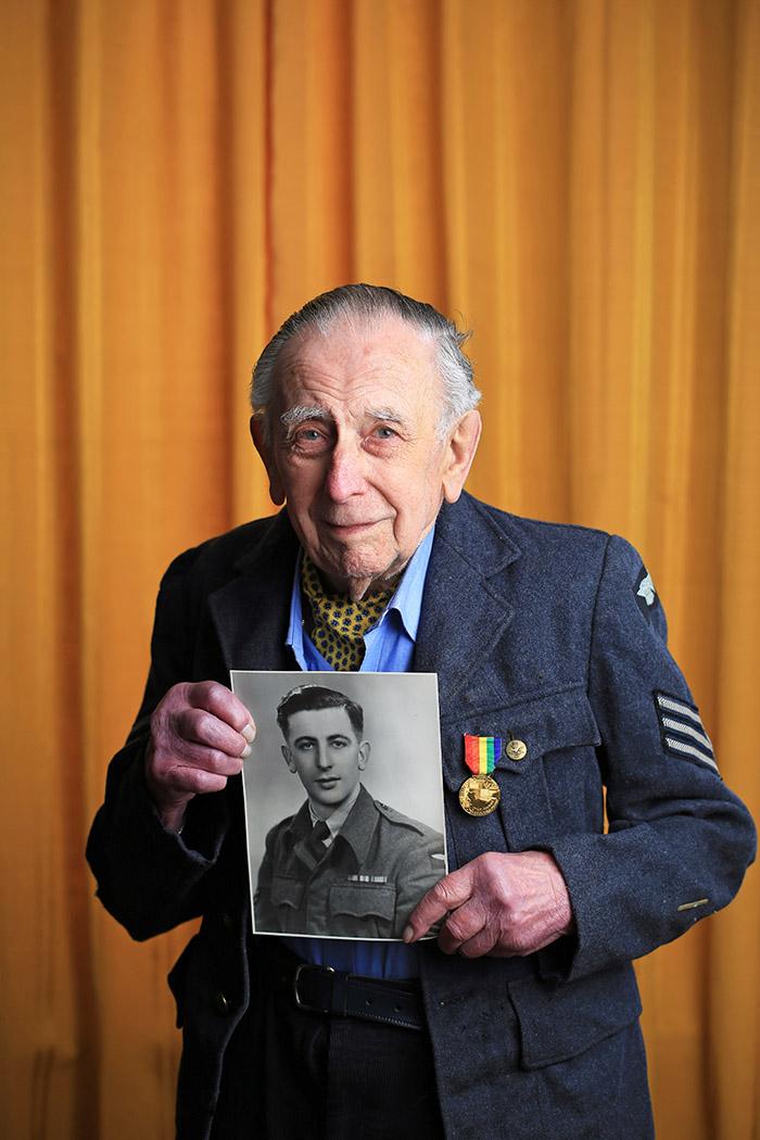 RAFBF's tweet photo. 'I was lucky to make it home. So many weren't so lucky' D-Day veteran Lee Wrake #ArmisticeDay http://t.co/HoZBmtH6is http://t.co/pcECtl0YkV