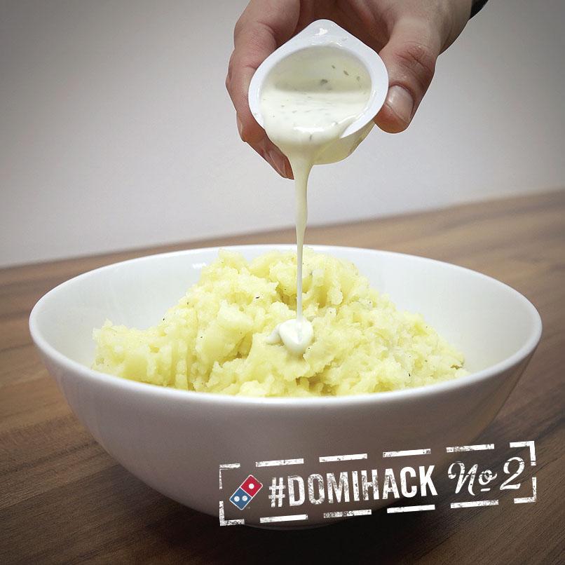Dominos_UK's tweet photo. Try a Garlic and Herb mash up #DomiHack. http://t.co/nNMCrmxDzG