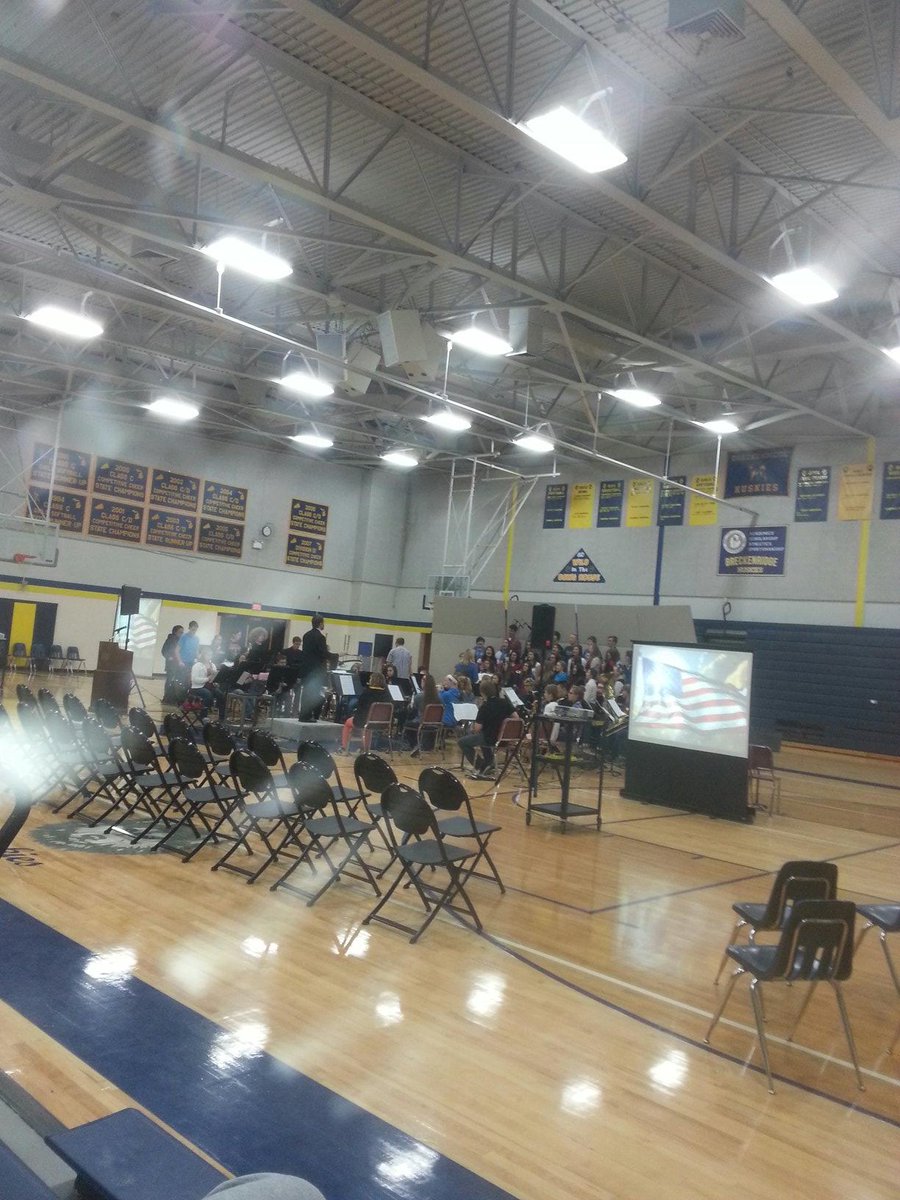 BHSPage's tweet photo. Veteran's Day assembly today! http://t.co/bVxwIB5zG1