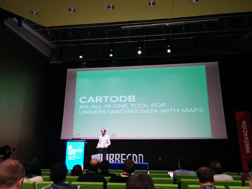 juanriaza's tweet image. .@furilo en #Librecon2014 /cc @cartoDB