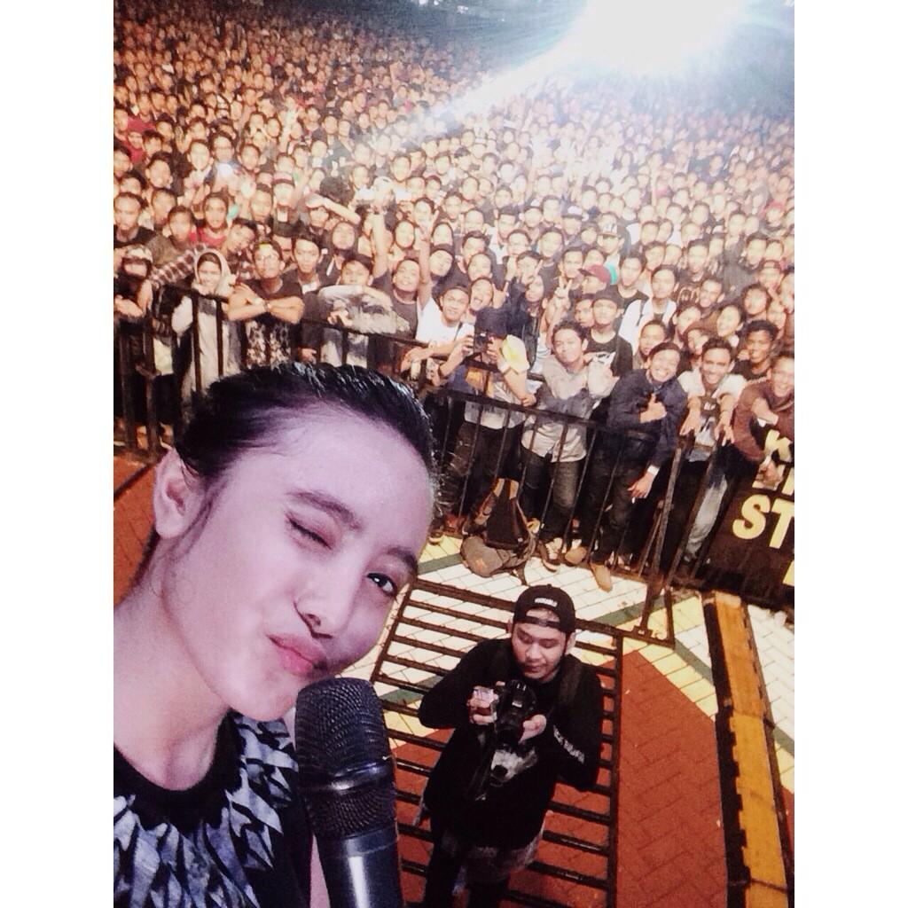 (Y) RT <a href="/KILLINGMEINSIDE/">Killing Me Inside</a>: Beautiful crowd! Hai day 2014 "