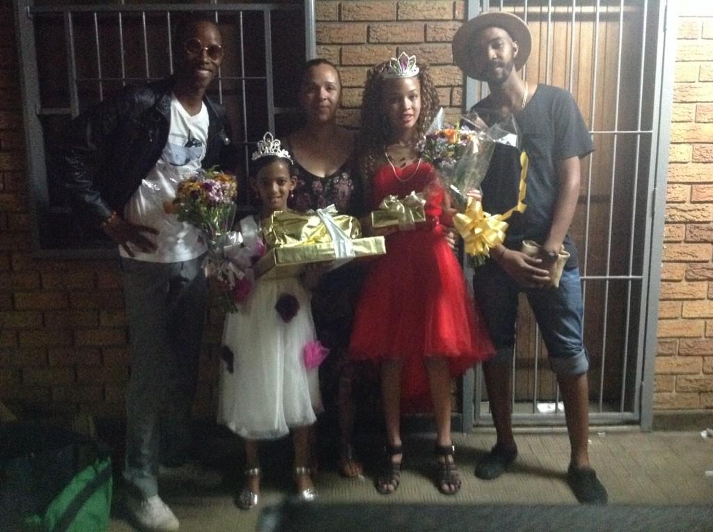 BOTC_'s tweet photo. At the Mr and MissSelbroune Primary School http://t.co/NNbC5kArlP