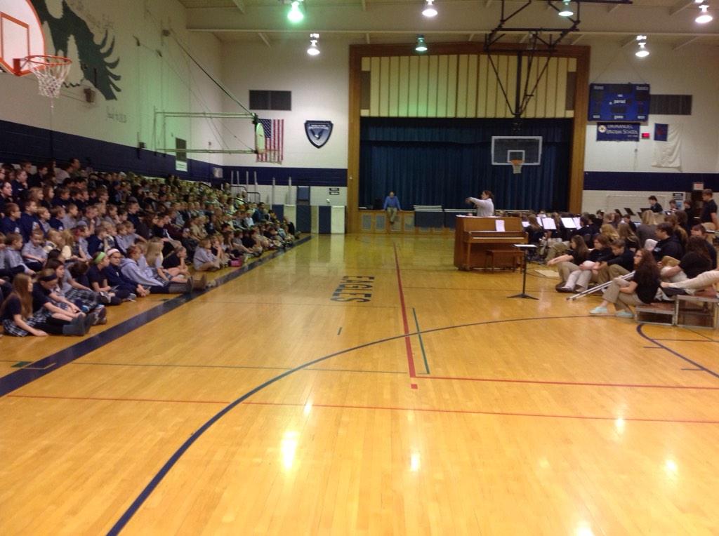 ILS_StCharles's tweet photo. #ilssc being  treated to a wonderful morning concert from @LHSCougarMusic http://t.co/rIp4aHwsIu