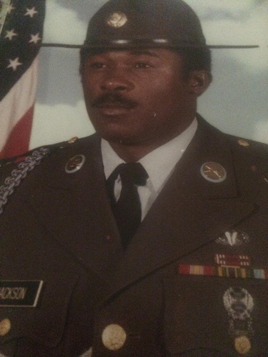 dot_jackson's tweet photo. Happy Veteran's Day to the love of my life. http://t.co/L9j6eFP5uf