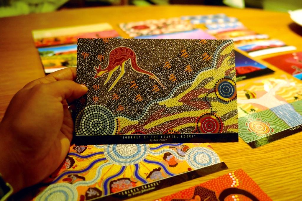 Mau bangettt koh. "<a href="/aMrazing/">Alexander Thian</a>: A closer look of postcard from @AusOutbackNT. Number 3. want this one! #NTaustralia "