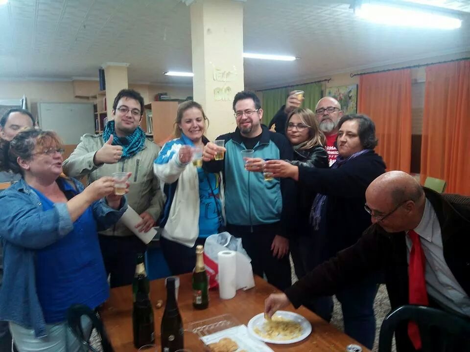 pahcartagena's tweet image. Celebrando Dación de Belen y  levantamiento dl embargo q tenía su coche x prestamista pq su banco se ha hecho cargo