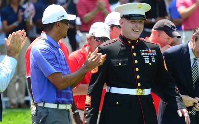 Tiger Woods wishes his dad, all military a happy Veterans Day - cbsprt.co/10Sd66s