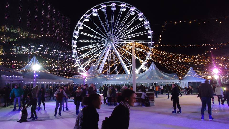 BhamUpdates's tweet photo. The Big Wheel and Ice Rink in Centenary Square opens on Saturday (15/11) #ChristmasInBham http://t.co/2L1tCg8fqj http://t.co/POVQM9Z1ER