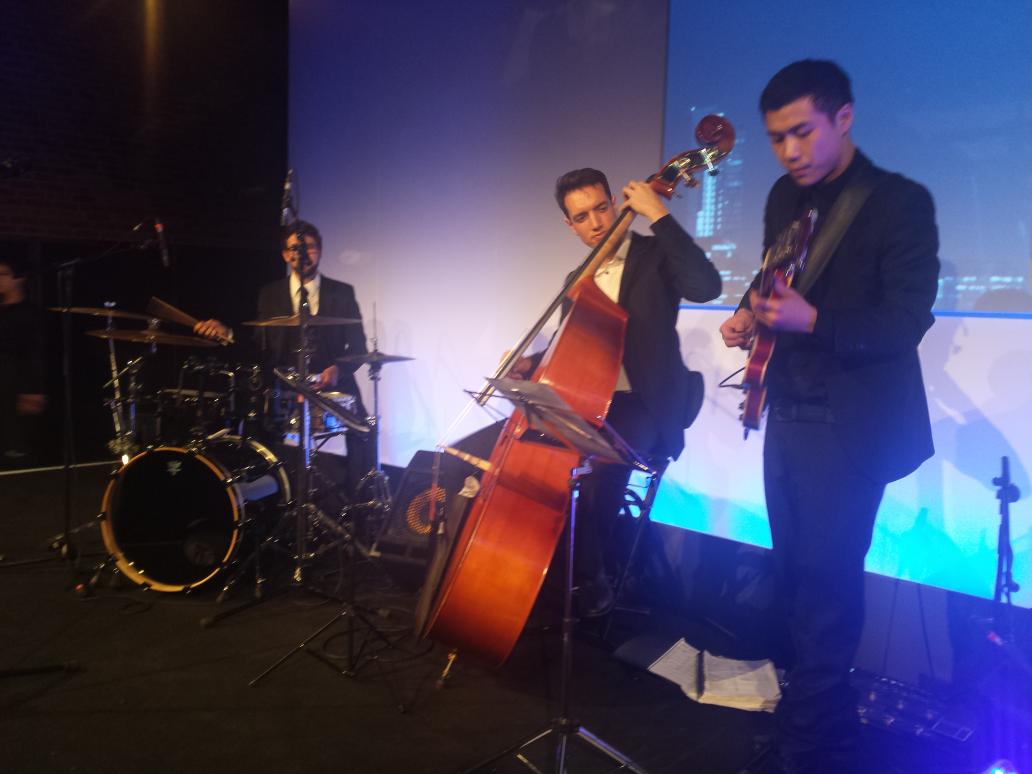 virtualgoogle's tweet image. And the band plays at the #labcawards
