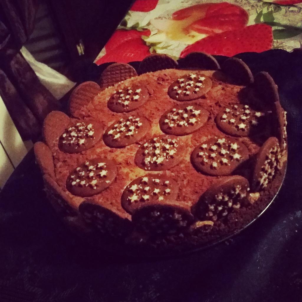 Natiuu_B's tweet photo. #cheesecake #pasticcera #pandistelle #nutella http://t.co/PNyAy3IC3j