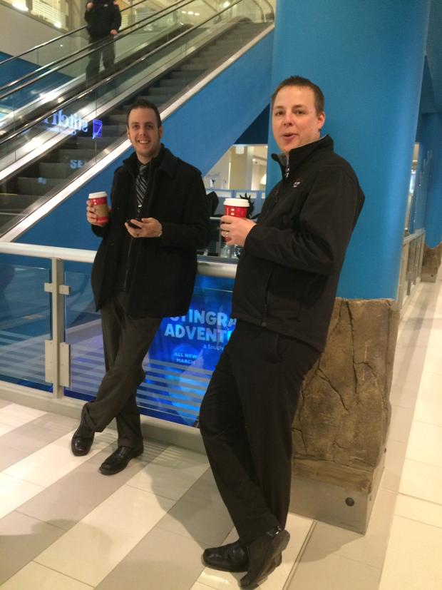 bjhansen01's tweet photo. Look at these #bebros such cool dudes! #bemobileretteat2014 @Lando795 @ryguy318 http://t.co/1YgCzXAMDA