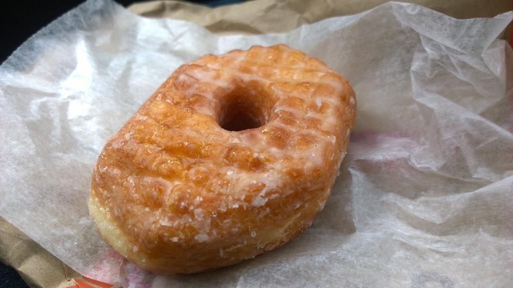 HWildeNYC's tweet photo. The @DunkinDonuts croissant donut is about to happen. Will give a full report after I recover. #Dossant http://t.co/aNuBKClZok