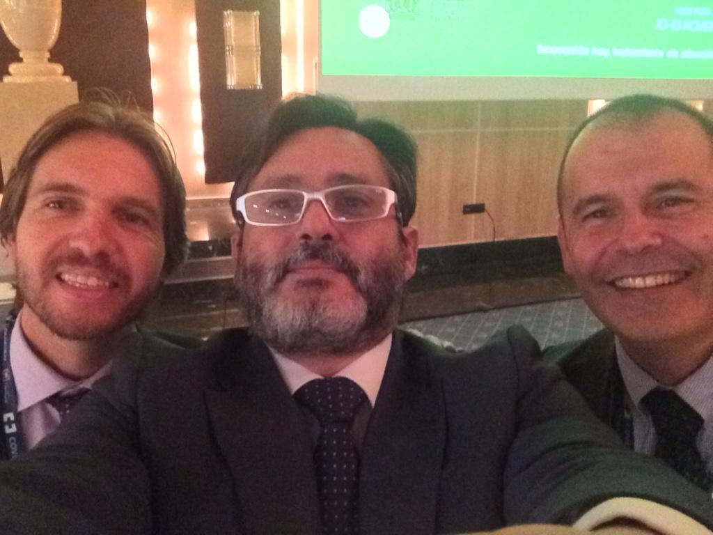 bgfsanchez's tweet photo. “@juliomayol: Vamos a empezar Cirujano 2.0 en #cnc14 con @aecirujanos y @rikibelda http://t.co/Bse81nZA7z”