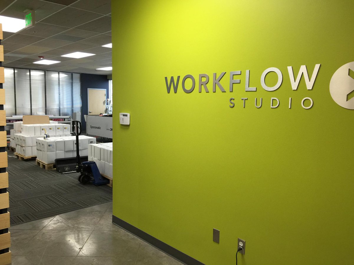 globalimaging's tweet image. Busy day at the #WorkflowStudio! World class company is here looking at some new gear and 5 Evo33&apos;s are being built!