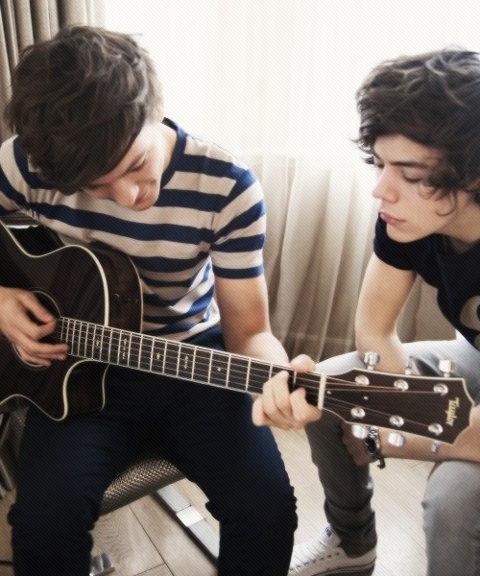 hydrargyrurn's tweet image. Луи и Гарри - идеал любви #StopToControlLarry