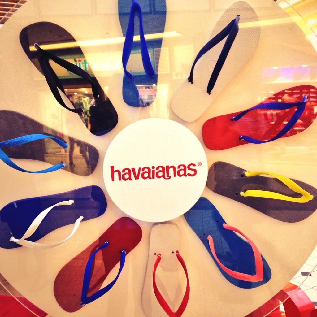 ELLESouthAfrica's tweet photo. We're @VandAWaterfront for the launch of #makeyourownhavianas #myhavis and we can't choose a colour! http://t.co/LR2y8ONRu1