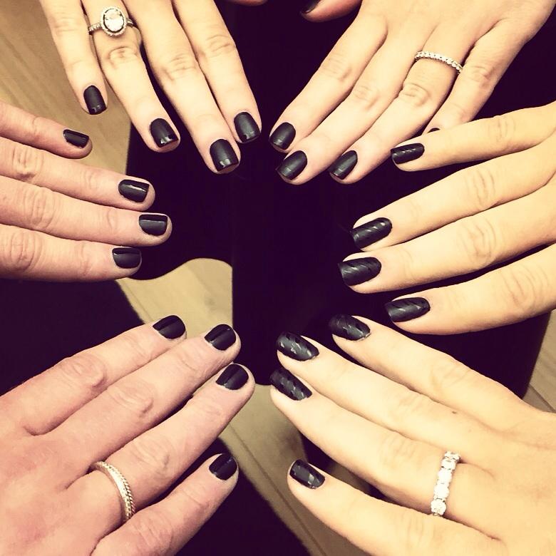 LizaSuloti's tweet photo. Love these leather-inspired @captionpolish manicures for @newyorklivetv @JoelleGarguilo #segmentcrew http://t.co/FfmdYj5AvZ