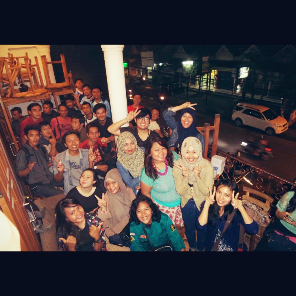 rizkadtriadipta's tweet photo. semoga kita sukses semua pertanian upn veteran yk
for the last moment 11-11-2011 / 11-11-2014
#bardimancafe #bardiman http://t.co/3fjSWhSB2X