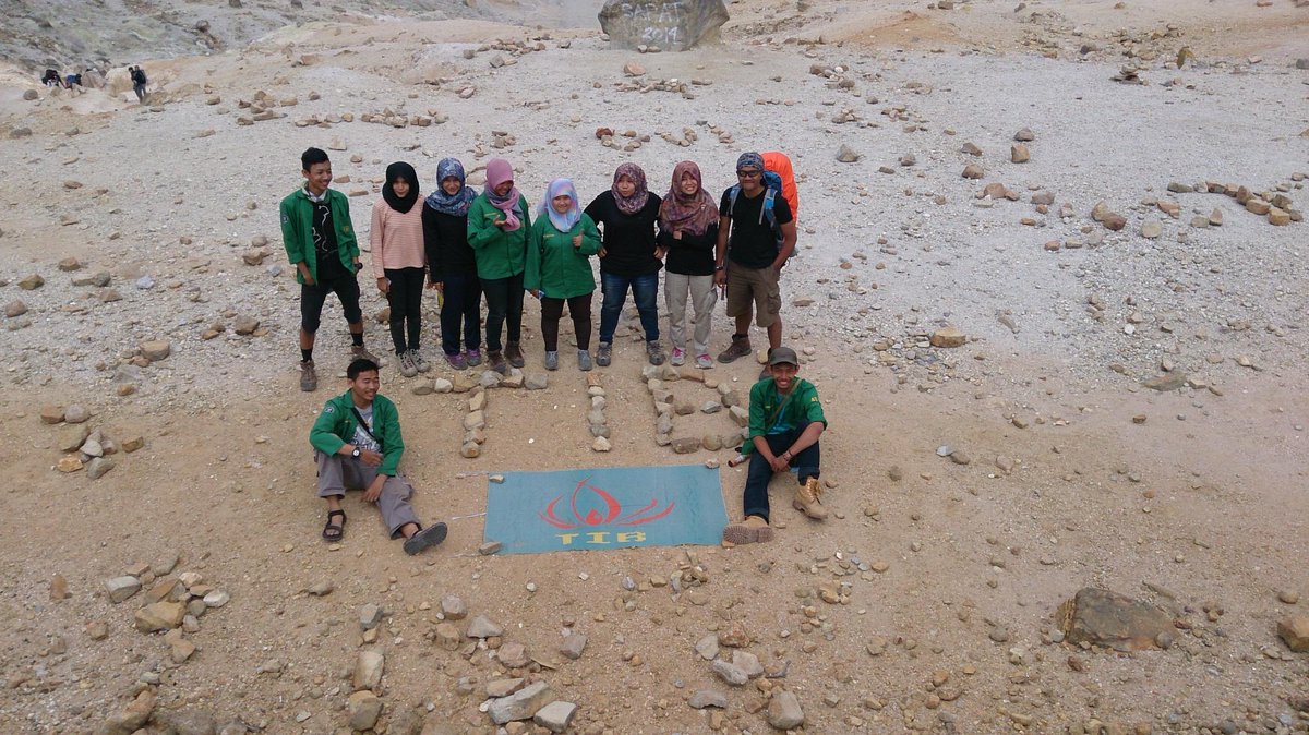 TIB_IPB's tweet photo. Uuu keren bgt kakak ajak ajak dong kalo naik gunung lagi “@rianindahsari: http://t.co/XencxlsEsE”