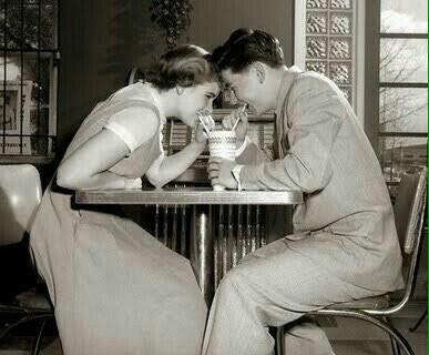 Carliz088_'s tweet photo. As ek kon kies, sou ek definitief in die 50's wou lewe. http://t.co/7f9EmNGbRZ