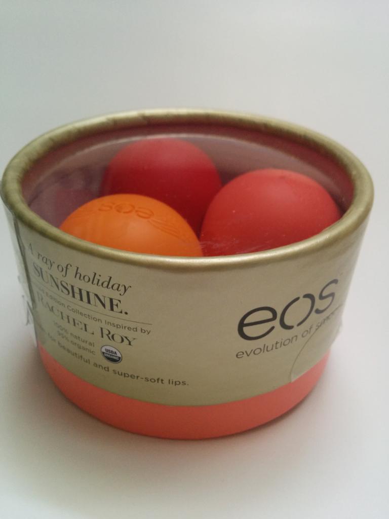 chockablock6's tweet photo. Love the @eos and @Rachel_Roy #limited edition pack :) #arayofholidaysunshine http://t.co/G0bJ4kPCqh