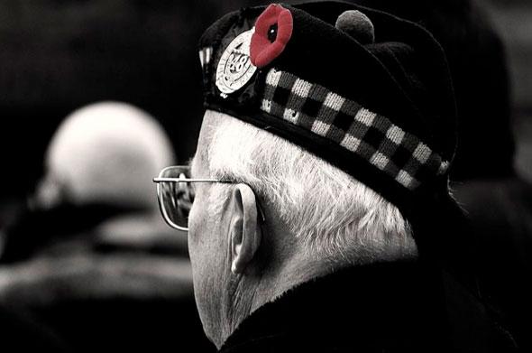 deanphilpott's tweet photo. Today, we honour the memory of those who have served and protected our country. Thank you. #LestWeForget http://t.co/RWYAhWKL5K