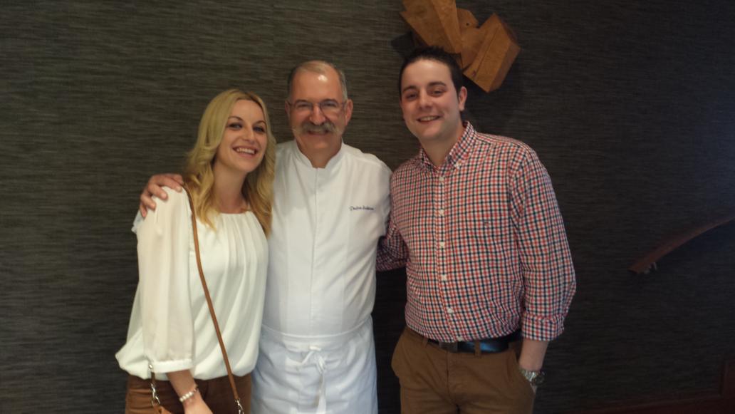 veronica_gg__'s tweet photo. Gran chef y gran persona #subijana @robersebastianM http://t.co/dQ3NJWBZl7