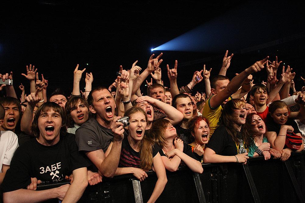 sam_prom's tweet photo. Как правильно дружить с фанатами. Инфа от Дарци @tarkovska.  http://t.co/5KRNqXSbFe http://t.co/YsTiLstx8l