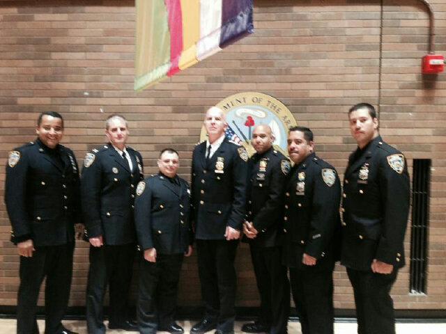 justinlenz76's tweet photo. @76PrecinctNYPD military veterans with Chief of Department James O'Neill @NYPDnews @RedHookStar NYPD Vets Breakfast http://t.co/dZzTlpvzAm