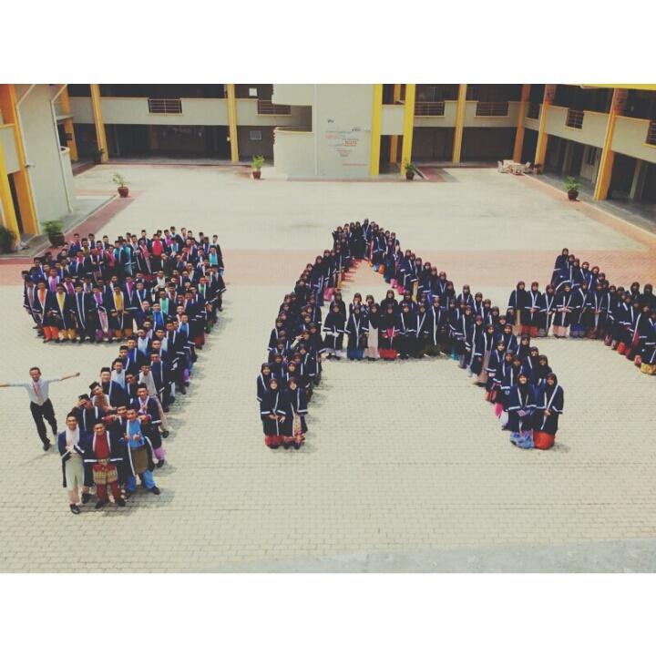 aqmarsyafiq's tweet photo. aku pasti merindui segala kenangan yg telah tercipta ๐
#F5ph
#highlanderz
#missPH http://t.co/EzBkoo73Sw