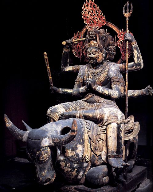 東寺大威徳明王像：真言密教における阿弥陀如来の化身として、 一切の