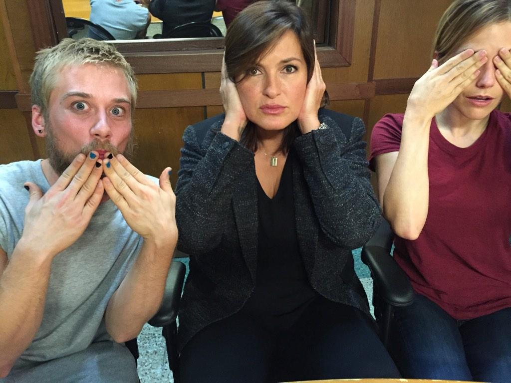 NBCChicagoPD's tweet photo. Part 2 tomorrow!!! RT @therealLTP: Mariska hears no evil. Sophia sees no evil. I speak no evil #CrossoverWeek #SVU http://t.co/ftBVlF00Ne