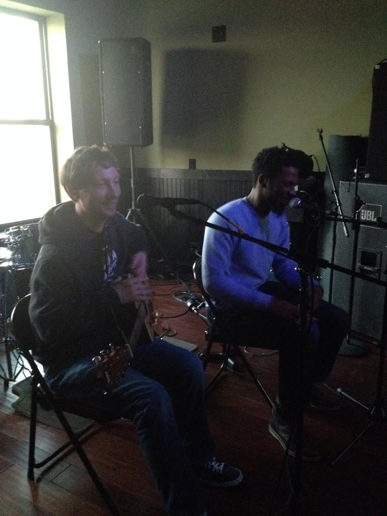 mattUPklose's tweet photo. Watching @ObvslyOffbeat &amp; @iLLPHONiCS on Saturday for @FOFSTL event #indefencefest http://t.co/g41Zsl4VrY