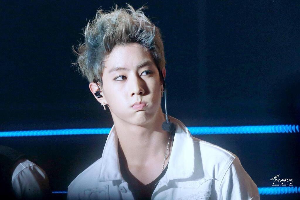 MTMCbae's tweet photo. "@wathunwadee: @myflyboy93: ไม่ว่านางจะยิ้มจะทำตัวแบ๊วจะมีตีนกาจะมาโหมดดาร์ก ก็รักหมดอ่ะ รักมากจริงๆ #626DimSum #Mark http://t.co/LdWzGB93TT