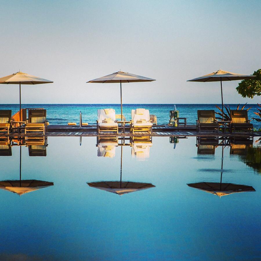 FSHualalai's tweet image. Take a few minutes to stop and #reflect today! #30DaysofEnergy #poolpic #fsfotog #TravelTuesday #hualalai