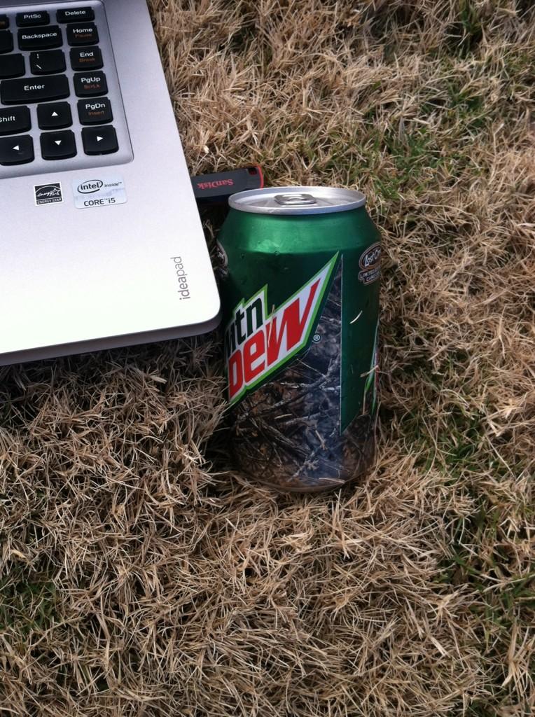 coo_ka's tweet image. For some reason I keep losing my dew. 😂 #camoEdition  Haha! Enjoying my day!  Thanks to those who keep us free!