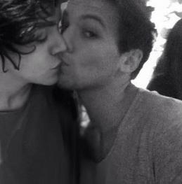 markotva's tweet image. ;з
#StopToControlLarry 
#LarryIsReal